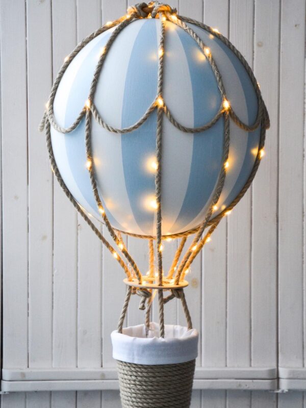 Hot-air-balloon-lamp-blue